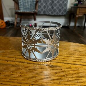 Snowflake candle holder